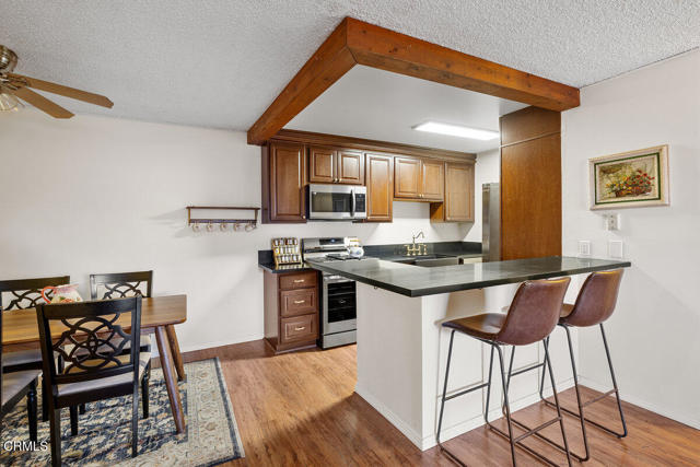 Detail Gallery Image 2 of 27 For 225 W Channel Islands Bld, Port Hueneme,  CA 93041 - 2 Beds | 2 Baths