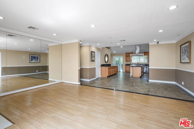 7017 Vicky Avenue, West Hills CA: https://media.crmls.org/mediaz/aa286452-a965-483a-ad2d-e1d8a6bdbd18.jpg