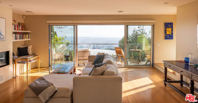 2158 Sunset Plaza Drive, Los Angeles CA: https://media.crmls.org/mediaz/aa299816-5769-4a93-ad13-c87a84fcdf53.jpg