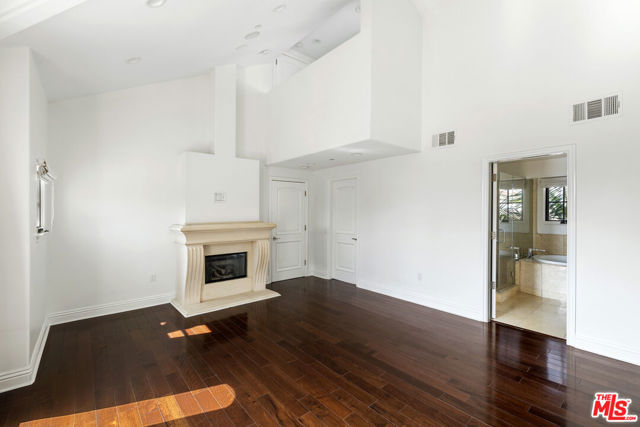 1127 Princeton Street, 102 photo 29