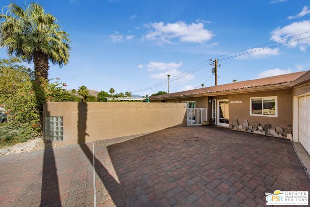73940 Mountain View Avenue, Palm Desert CA: https://media.crmls.org/mediaz/aa2a6cdf-9545-4239-89b5-572cbb639685.jpg