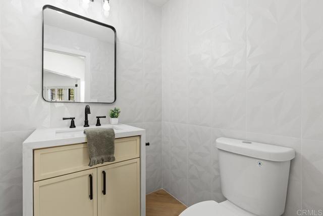 Detail Gallery Image 28 of 49 For 2533 Holly Valley Dr, Vista,  CA 92084 - 3 Beds | 2 Baths