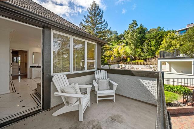 760 Chateau Drive, Hillsborough CA: https://media.crmls.org/mediaz/aa2bdcf6-c96b-4dac-8ea5-841f984cb330.jpg