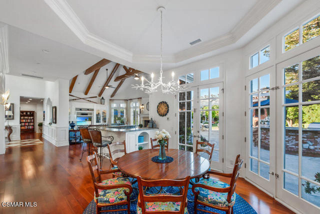 1816 Brittany Park Road, Camarillo CA: https://media.crmls.org/mediaz/aa2c5593-128d-44f4-a7d2-57a34b665e5c.jpg