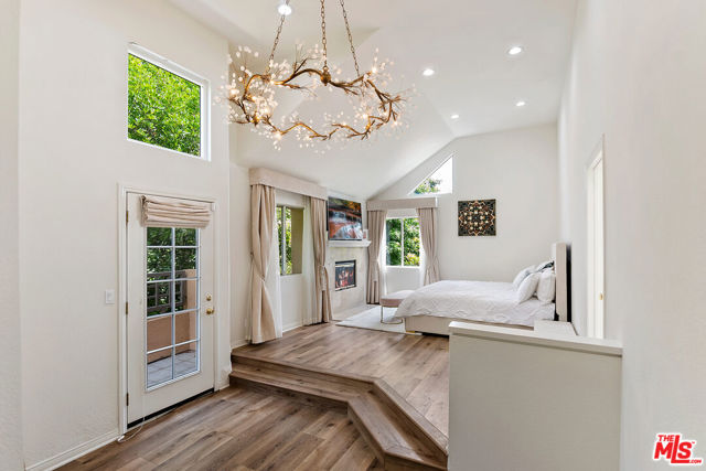 18730 Hatteras Street, 25 photo 19