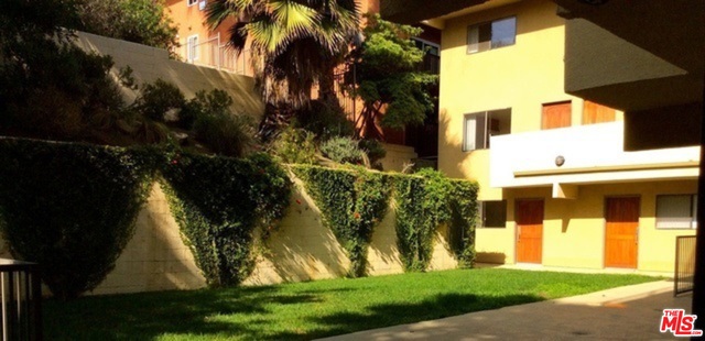 3712 Evans Street, Los Angeles CA: https://media.crmls.org/mediaz/aa2d27bd-5cd8-4766-a095-ff0fb7051901.jpg