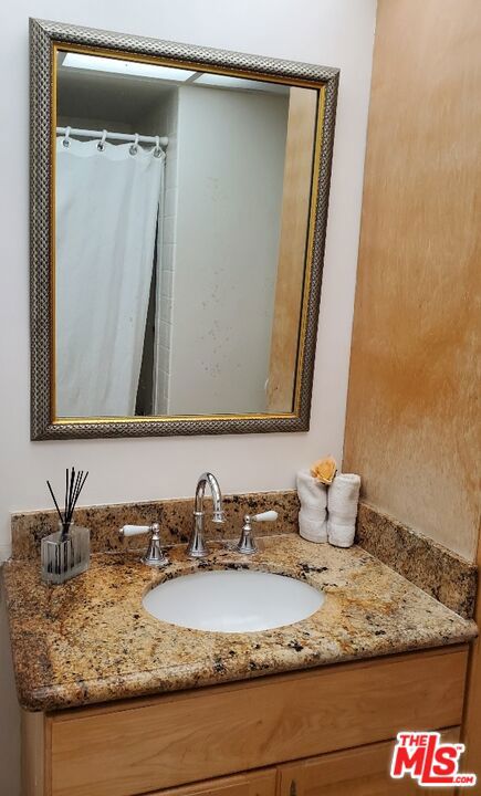10535 Wilshire Boulevard, Los Angeles CA: https://media.crmls.org/mediaz/aa2ddbc1-22de-4abd-bc10-90f4744140a8.jpg