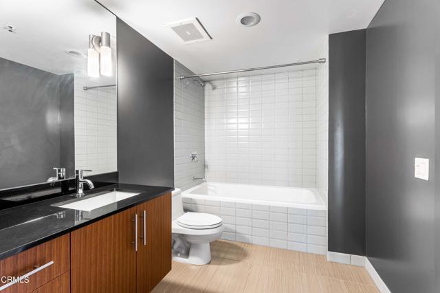 Detail Gallery Image 18 of 26 For 530 S Hewitt St #325,  Los Angeles,  CA 90013 - 1 Beds | 1 Baths