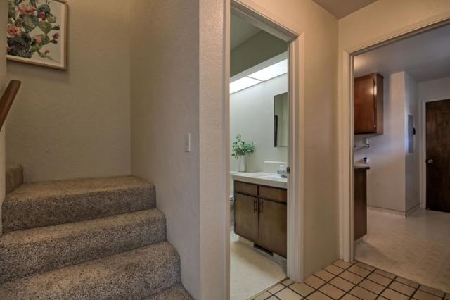 141 Joes Lane, Hollister CA: https://media.crmls.org/mediaz/aa2e03ef-e13a-4a65-8591-698ee80c3470.jpg