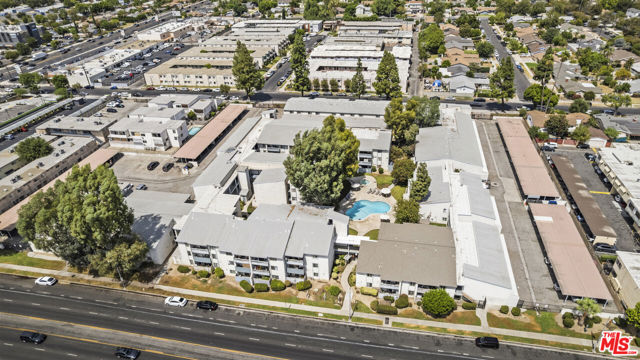 21800 Schoenborn, 225 photo 19