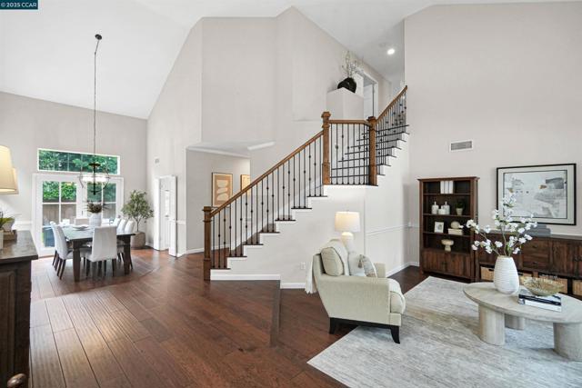 405 Triomphe Ct, Danville CA: https://media.crmls.org/mediaz/aa2e1f58-8e70-46cd-a99c-e52c41d7fd42.jpg