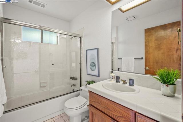 5690 Beaver Lane, Discovery Bay CA: https://media.crmls.org/mediaz/aa2f0ce6-4be2-42d2-9225-7d770b9c6e85.jpg