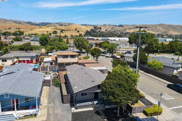 33972 10Th St, Union City CA: https://media.crmls.org/mediaz/aa303923-dca0-4f31-b1ef-c8237bcabc50.jpg