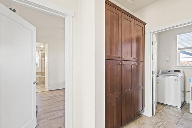 13326 Warren Avenue,  CA: https://media.crmls.org/mediaz/aa308b2f-4520-4b3a-a017-b79a16c28180.jpg