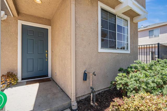 1517 Hermocilla Way, San Jose CA: https://media.crmls.org/mediaz/aa310a8a-ebe4-4633-9830-5d2825e0676f.jpg