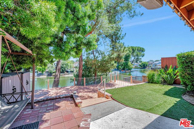 30757 Canwood Street, Agoura Hills CA: https://media.crmls.org/mediaz/aa3172b9-c584-40ca-a061-322c8c15e4c2.jpg