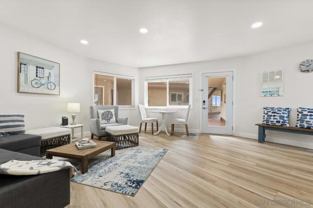 803 S Pacific St, Oceanside CA: https://media.crmls.org/mediaz/aa318d99-c7e1-48bf-863c-7b592967e9ec.jpg