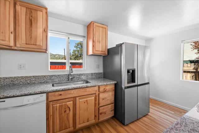 773 W Aeroplane Boulevard, Big Bear CA: https://media.crmls.org/mediaz/aa31a21d-505a-453c-b207-92e2dd8e1ee0.jpg