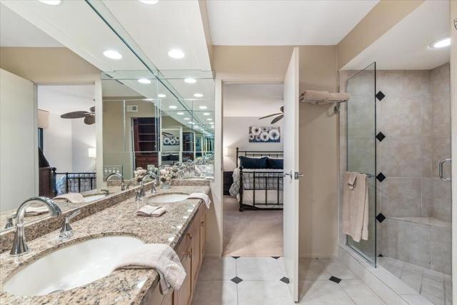 46520 Arapahoe Circle, Indian Wells CA: https://media.crmls.org/mediaz/aa31cc68-2311-4acb-8b1b-4a15cc033b74.jpg