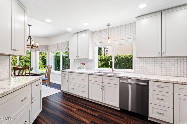 Detail Gallery Image 16 of 53 For 12157 London Grove Ct, Moorpark,  CA 93021 - 3 Beds | 2/1 Baths