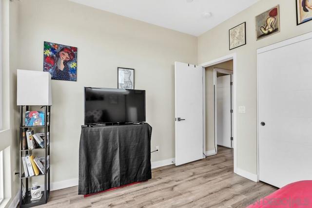 722 Anchor Ct, Chula Vista CA: https://media.crmls.org/mediaz/aa351fac-bce9-40b6-a1cd-6de9fb681329.jpg