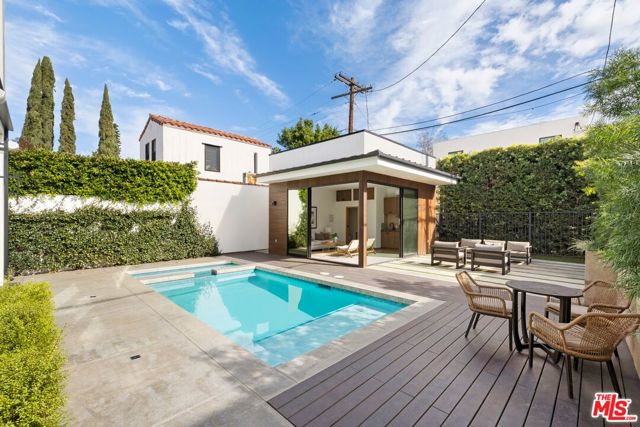 714 N La Jolla Avenue, Los Angeles CA: https://media.crmls.org/mediaz/aa35f2bf-b864-40f5-bd6d-03ce6b3e8269.jpg