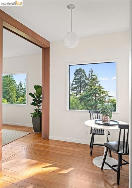 Image 11 of 54 For 450 Vermont Ave