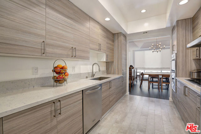 10640 Wilkins Avenue, Los Angeles CA: https://media.crmls.org/mediaz/aa381ea6-f9e0-47ff-b4a8-eb80d2540d94.jpg