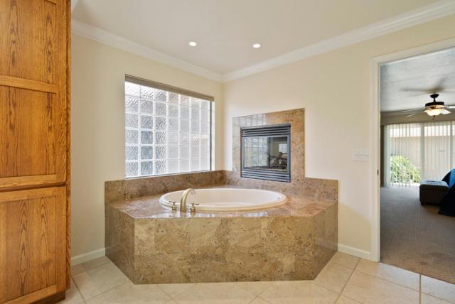 38 Barbras Court, Hollister CA: https://media.crmls.org/mediaz/aa38f41d-059b-42db-8e0c-d8da0a856836.jpg