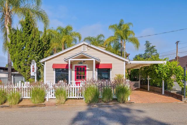 1350 Marshall Rd., Alpine CA: https://media.crmls.org/mediaz/aa3961a2-2d76-4ced-9c95-be702956304d.jpg