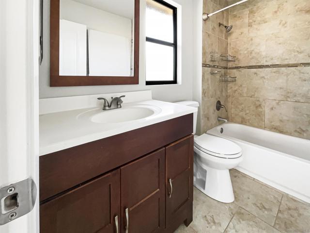 7922 Sunset Ter, Lemon Grove CA: https://media.crmls.org/mediaz/aa397fa2-879d-4664-b8a0-0f201697d12c.jpg
