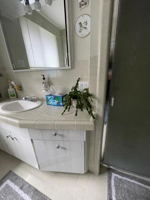 1379 Vista Grande, Millbrae CA: https://media.crmls.org/mediaz/aa39fe98-8423-42af-899a-68c766ac858a.jpg