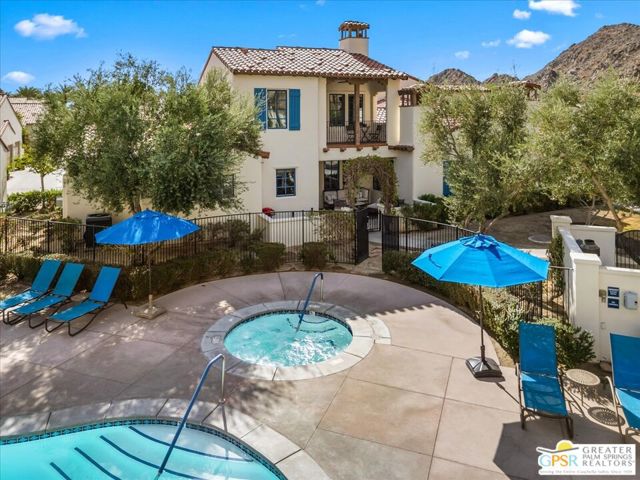 48472 Legacy Drive, La Quinta CA: https://media.crmls.org/mediaz/aa3a27a3-287f-402e-a864-df23fde70598.jpg