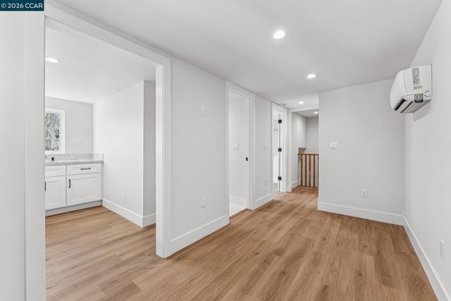 3017 Madeline St, Oakland CA: https://media.crmls.org/mediaz/aa3a83a2-4001-46e6-b4a4-2cab5b9c57ee.jpg