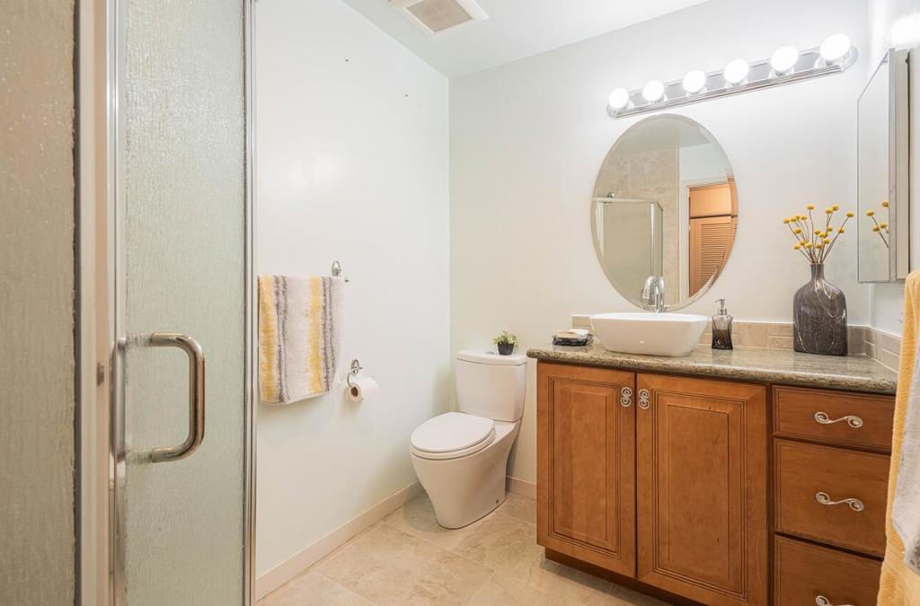 https://media.crmls.org/mediaz/aa3d6cc2-34f3-4297-8a40-3bc915fdddf7.jpg?preset=X-Large