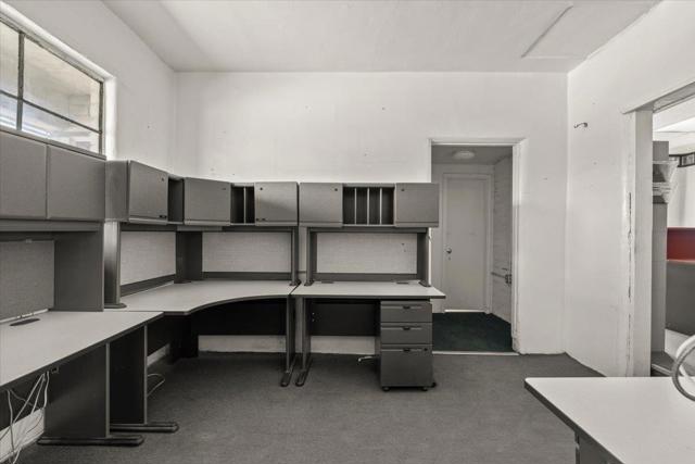 2675 Pacheco Pass Highway, Gilroy CA: https://media.crmls.org/mediaz/aa3e9b1b-e2e8-4c8f-b575-8cbf664cdf63.jpg