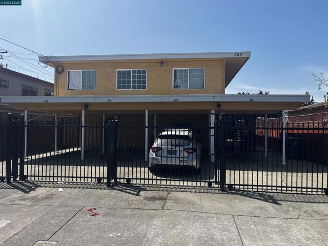 320 Maine Ave, Richmond CA: https://media.crmls.org/mediaz/aa3ef675-5726-47be-bc2a-b11e4d64cc51.jpg