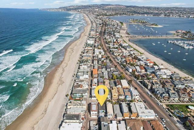 719 Jersey Ct, San Diego CA: https://media.crmls.org/mediaz/aa3f86fd-f3ca-457a-a198-b8ddfb07dd48.jpg