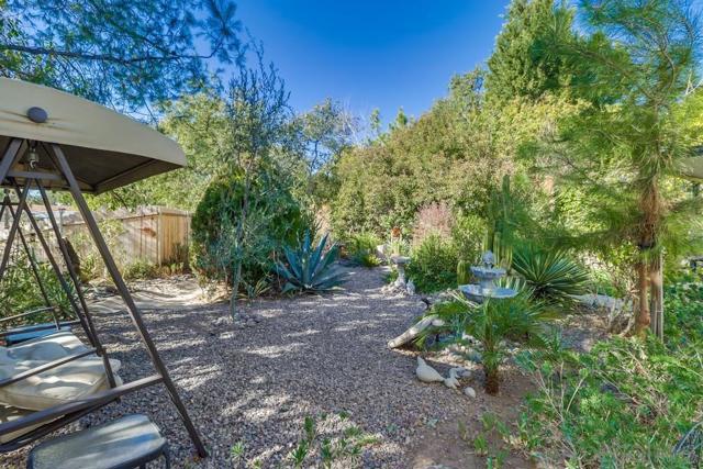 18218 Paradise Mountain Road, Valley Center CA: https://media.crmls.org/mediaz/aa408168-3557-4332-88a4-1c7afcb125f2.jpg