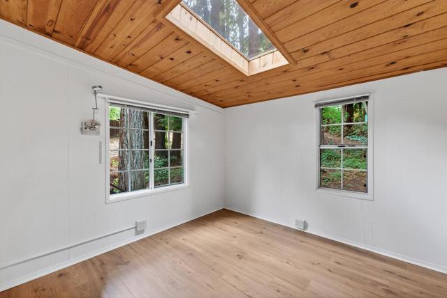 14755 Two Bar Road, Boulder Creek CA: https://media.crmls.org/mediaz/aa412072-4b3b-43b2-a978-2211c480a59e.jpg