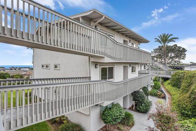 640 W Solana Circle, Solana Beach CA: https://media.crmls.org/mediaz/aa4225aa-ffd8-4b01-bff9-58bb37bf3cb3.jpg