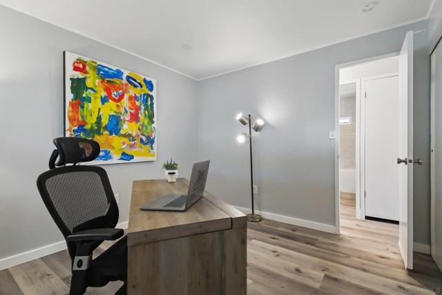 525 W El Norte, Escondido CA: https://media.crmls.org/mediaz/aa4283d2-b22d-4532-9ec6-c1aa28aad224.jpg