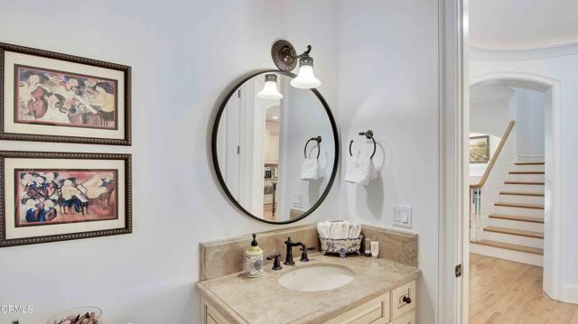 1929 Lyans Drive, La Canada Flintridge CA: https://media.crmls.org/mediaz/aa42f651-1079-4e74-a4ed-31a5750fc7d2.jpg