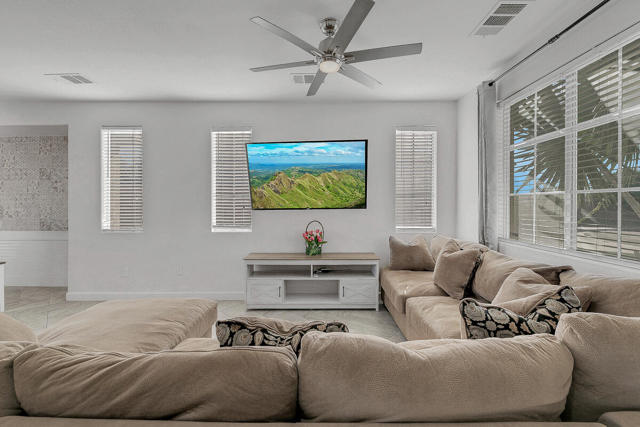 43820 Cape Cod Court, Indio CA: https://media.crmls.org/mediaz/aa438272-d047-432b-9a07-f1c9f444c40a.jpg