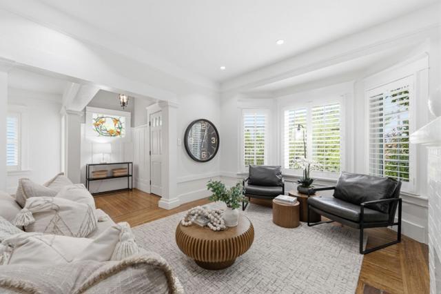 439 Wisnom Avenue, San Mateo CA: https://media.crmls.org/mediaz/aa43c803-83a5-48dd-9496-46e6994b87a1.jpg