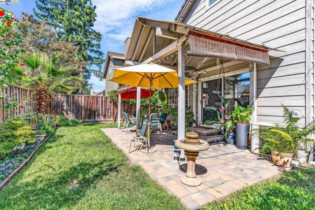 5473 Rainflower Dr, Livermore CA: https://media.crmls.org/mediaz/aa43cd00-2557-42d7-90bd-4d156de89396.jpg