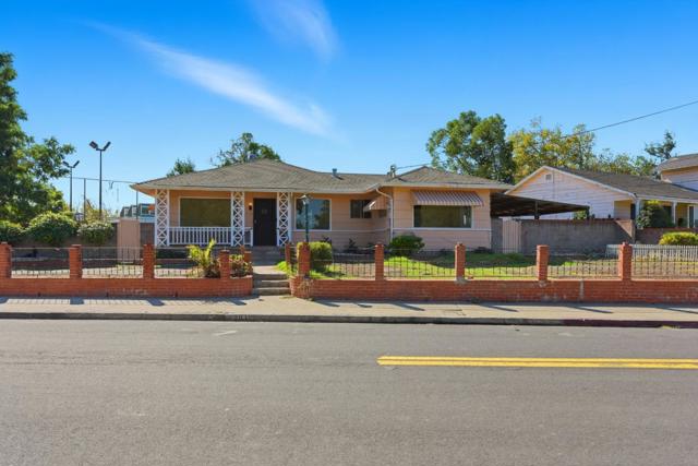 701 W 14th Street, Antioch CA: https://media.crmls.org/mediaz/aa45afa2-4b10-4234-9553-f2a2d2c53f8a.jpg