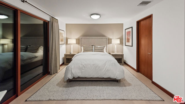 26720 Via Linda Street, Malibu CA: https://media.crmls.org/mediaz/aa460093-8277-4b5d-939f-9ef05099e4b6.jpg