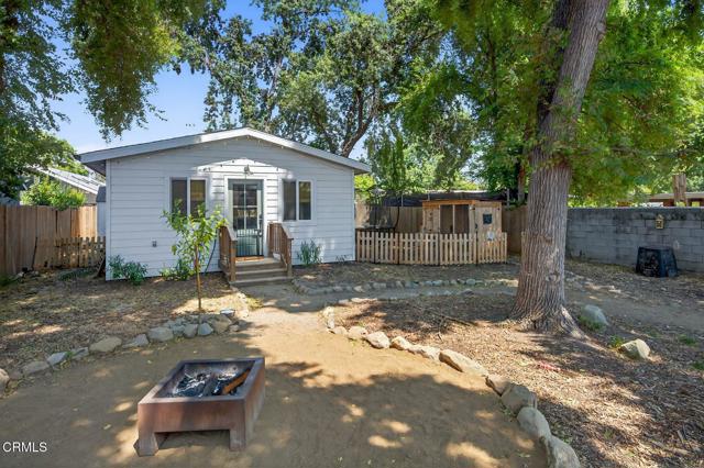 310 N Fulton Street, Ojai CA: https://media.crmls.org/mediaz/aa463a36-1519-4926-ad4f-e65ff85e7edb.jpg