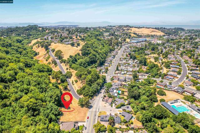 3300 Pinole Valley Rd, Pinole CA: https://media.crmls.org/mediaz/aa474c06-eed3-47f5-b4db-55b41e019f2b.jpg